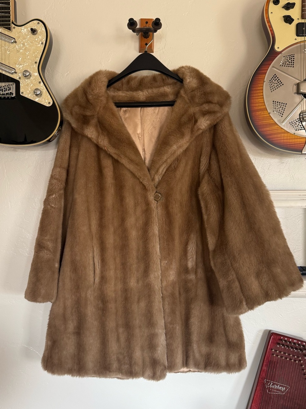 1960s Grandella Sportowne Women's Brown Mink FAUX Fur Coat